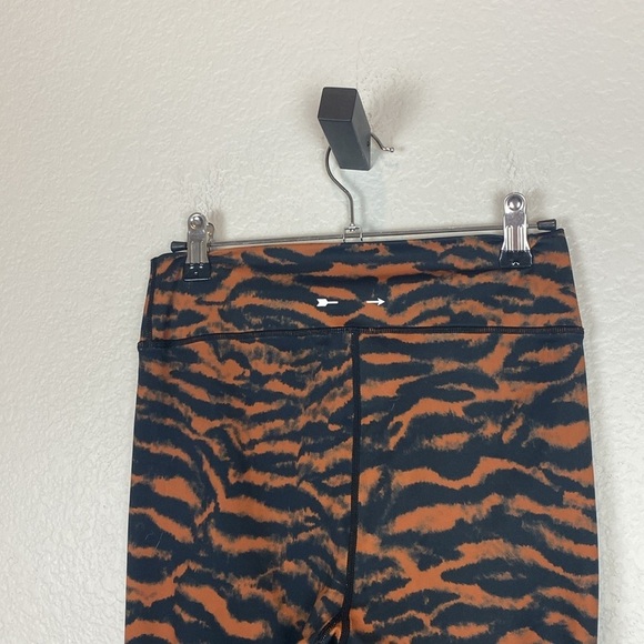 The upside animal print leggings - Picture 6 of 7